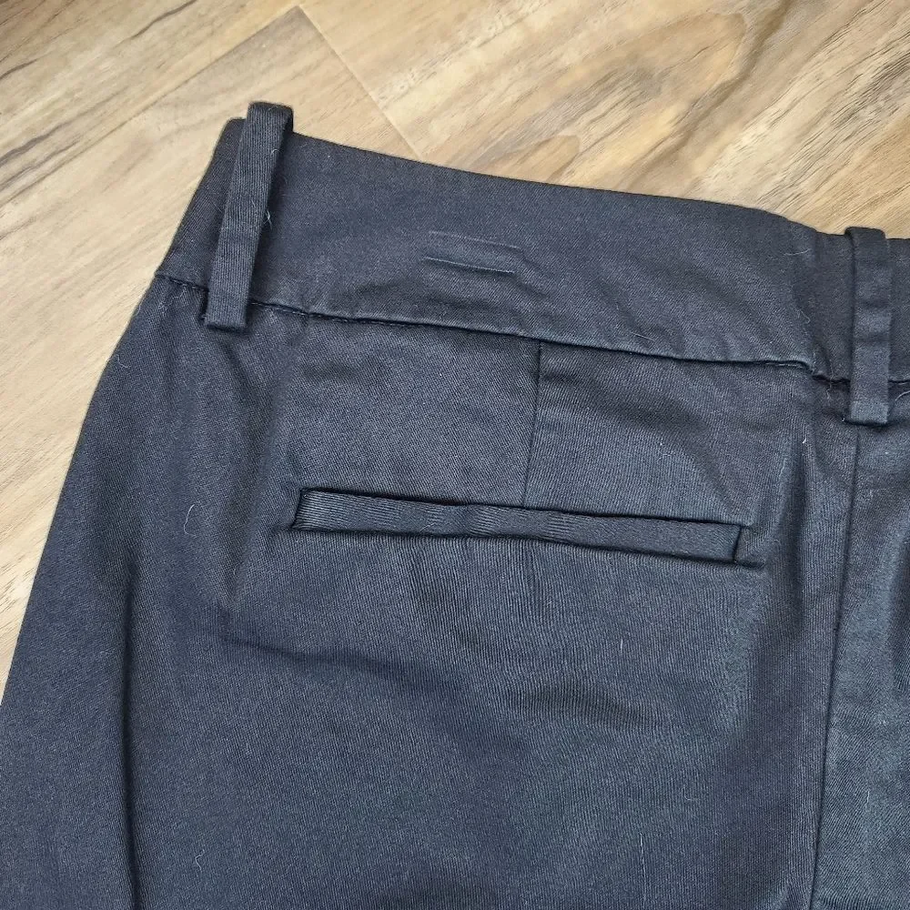 💜Mossimo Black Stretch Dressy Bermuda Shorts Size 6/28